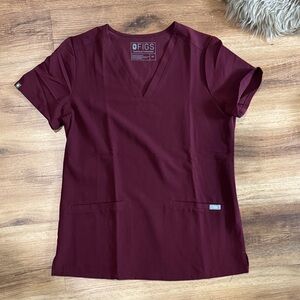 Figs Women's Deep Burgundy Short Sleeve Top